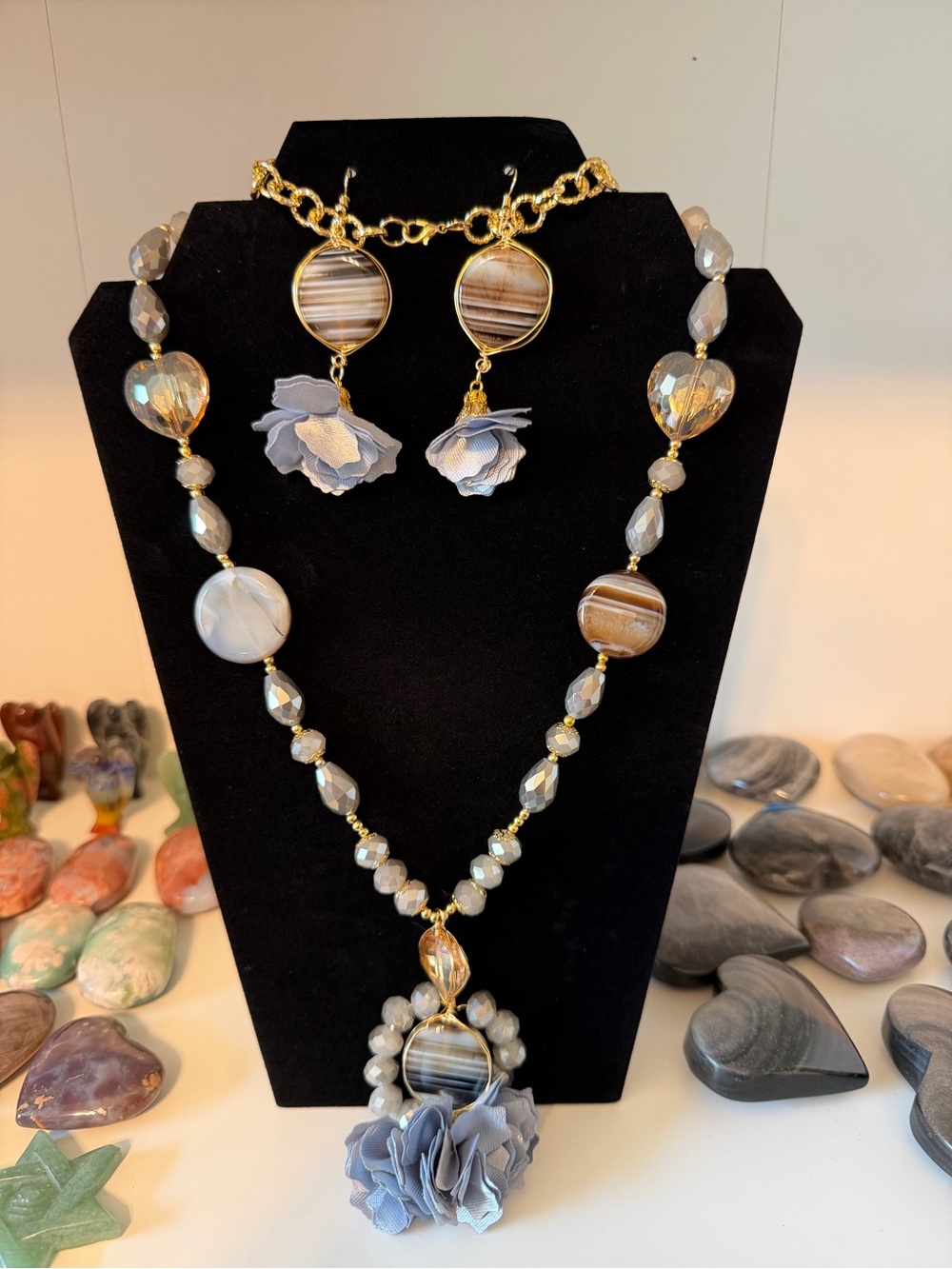 Blue Gray Banded Agate Pendant Necklace & Earrings Set